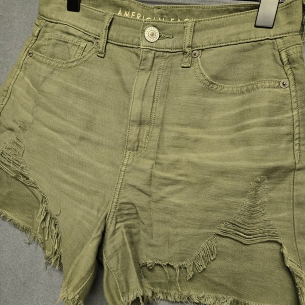 American Eagle High Rise Mom Short Festival 4 Olive Green Distressed Frayed Hem‎ - Picture 2 of 11